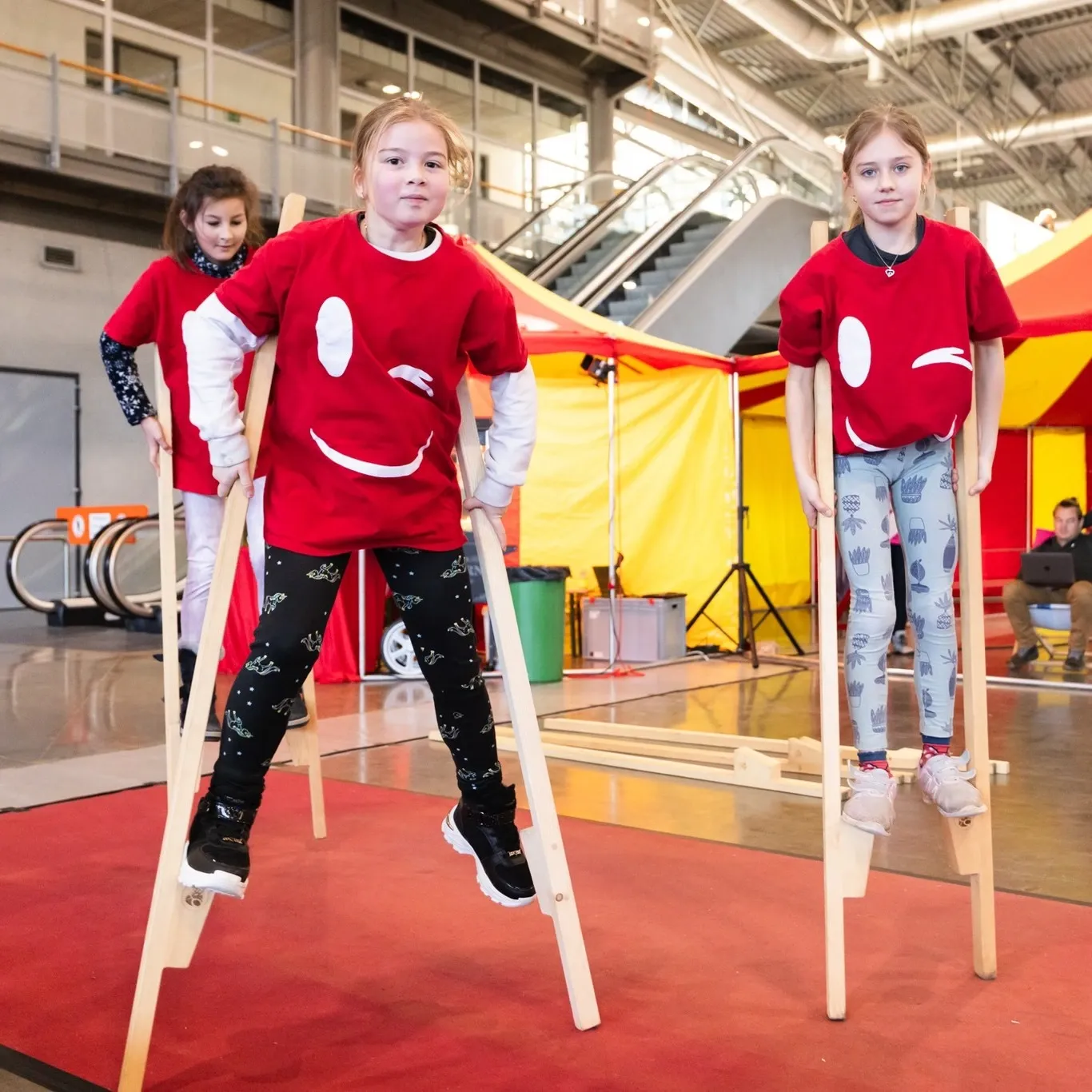 [PRO_chudy_S] Chůdy pro malé i velké PRONÁJEM (S)